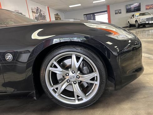 Used 2012 Nissan 370Z Touring w/ Sport Pkg image 14