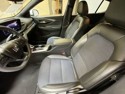 Used 2025 Buick Envista Preferred FWD image 20