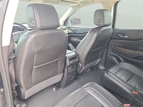 Used 2023 GMC Acadia Denali w/ Denali Technology Package image 17