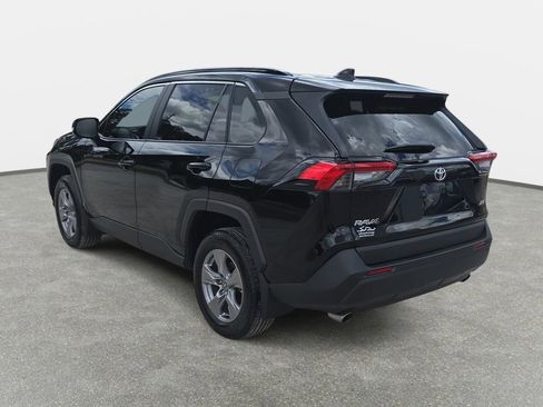 Used 2025 Toyota RAV4 XLE w/ Convenience Package FWD image 7