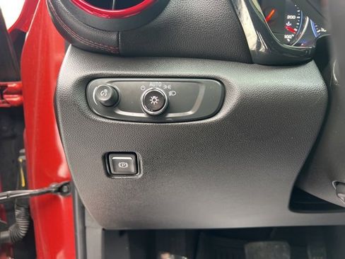 Used 2021 Chevrolet Blazer RS w/ Enhanced Convenience Package image 24