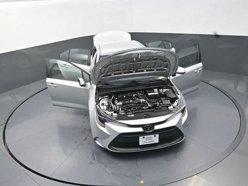 Used 2023 Toyota Corolla LE FWD image 31