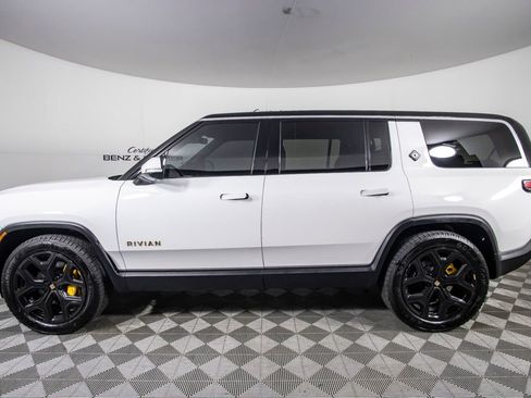 Used 2024 Rivian R1S Adventure AWD/4WD image 11