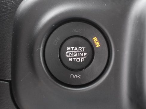 Used 2023 Jeep Wrangler Unlimited Sport AWD/4WD image 26