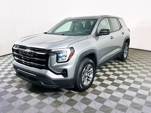 Used 2025 GMC Terrain Elevation AWD/4WD image 3