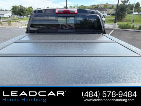 Used 2024 Chevrolet Colorado ZR2 w/ Technology Package AWD/4WD image 10