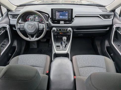 Used 2022 Toyota RAV4 XLE FWD image 18