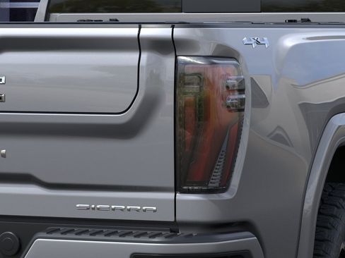 New 2026 GMC Sierra 2500 Denali Ultimate w/ LPO, Black Badging Package AWD/4WD image 11