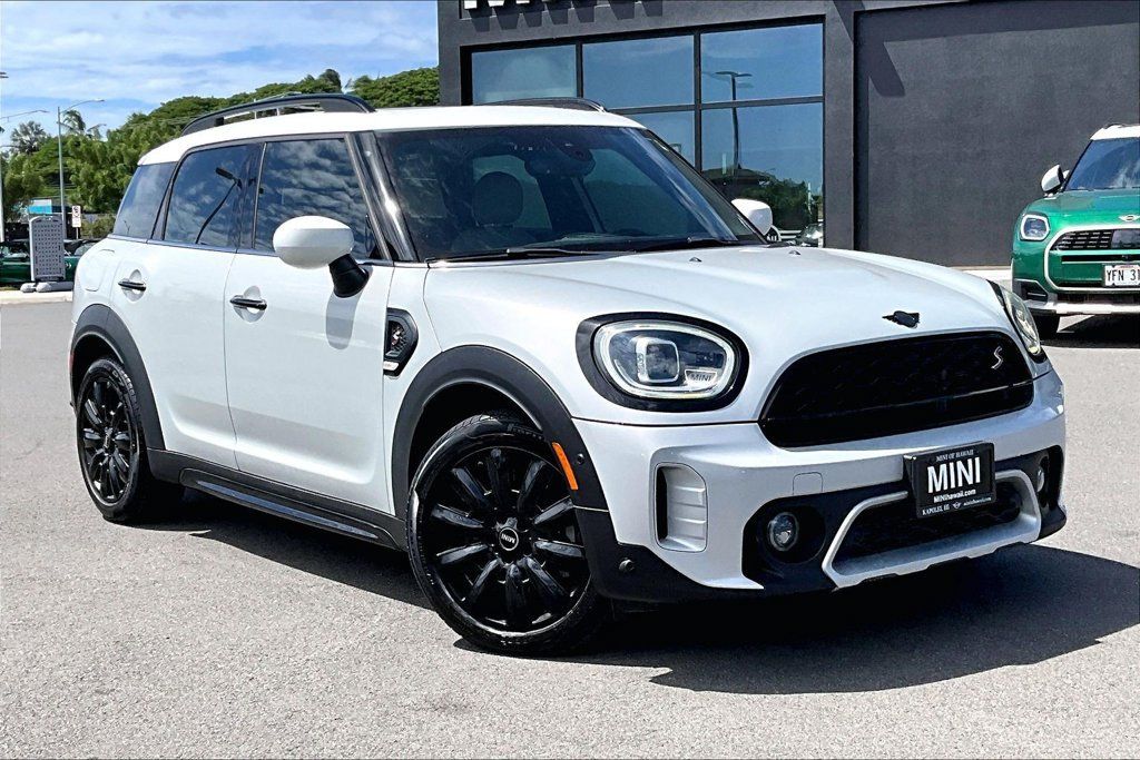 Used 2022 MINI Cooper Countryman S FWD image 1