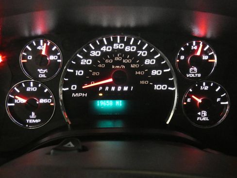 Used 2024 Chevrolet Express 2500 w/ Driver Convenience Package image 16