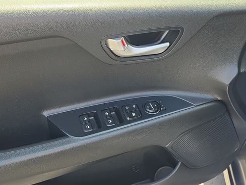 Used 2020 Kia Rio S FWD image 13