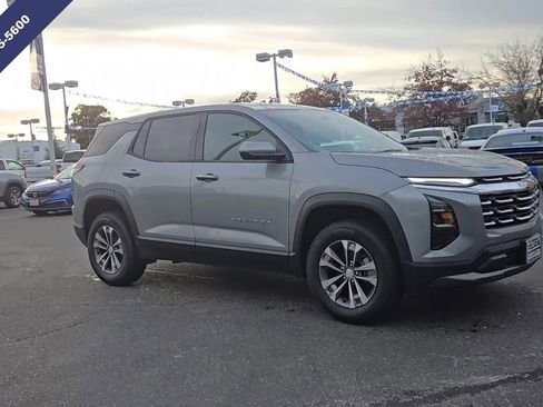 New 2026 Chevrolet Equinox LT image 3