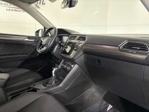 Used 2024 Volkswagen Tiguan Wolfsburg Edition image 31
