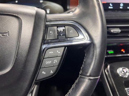 Used 2022 Lincoln Nautilus Reserve w/ Equipment Group 201A image 19