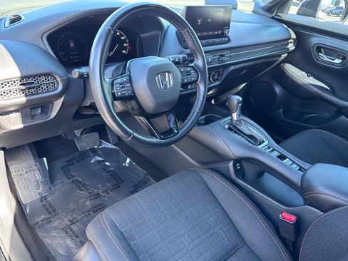 Certified 2025 Honda HR-V Sport image 17