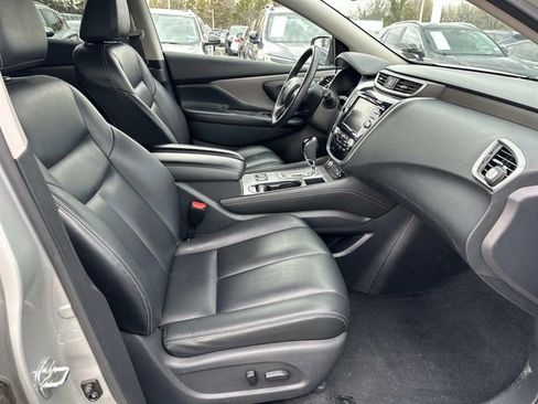 Used 2023 Nissan Murano SV image 10