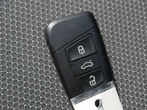 Certified 2024 Volkswagen Taos S AWD/4WD image 37