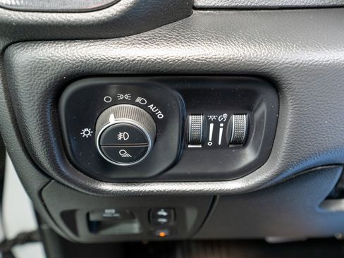 Used 2022 RAM 1500 Rebel w/ G/T Package image 35