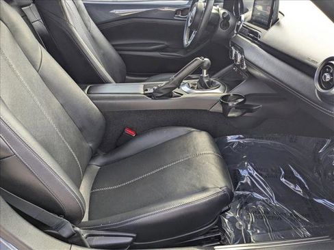Used 2022 MAZDA MX-5 Miata RF Grand Touring image 19