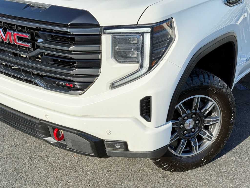 Used 2025 GMC Sierra 1500 AT4 AWD/4WD image 3
