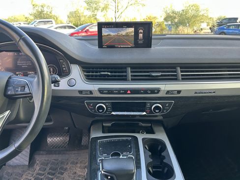 Used 2018 Audi Q7 3.0T Prestige image 21
