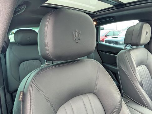 Used 2023 Maserati Levante Modena image 15