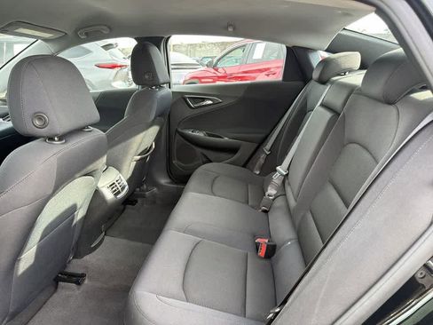 Used 2023 Chevrolet Malibu LT image 27