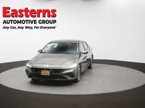 Used 2024 Hyundai Elantra SEL FWD image 52