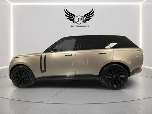 Used 2023 Land Rover Range Rover SE AWD/4WD image 4