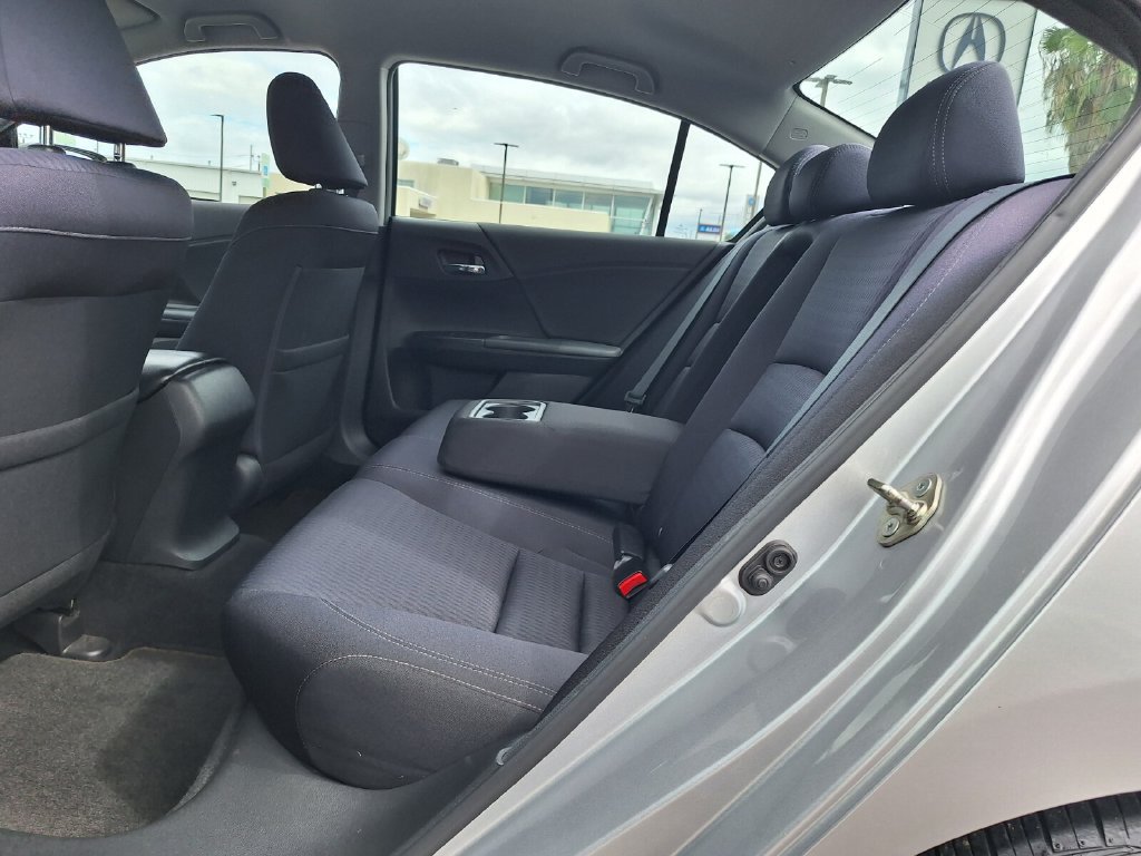 Used 2015 Honda Accord Sport image 10