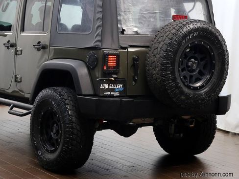 Used 2016 Jeep Wrangler Unlimited Sport w/ Connectivity Group AWD/4WD image 9