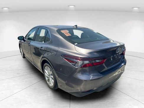 Used 2024 Toyota Camry LE FWD image 5