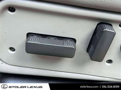 Used 2003 HUMMER H2 image 21