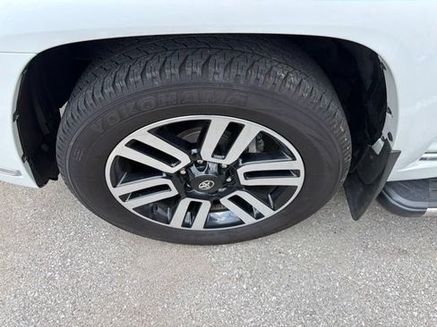 Used 2024 Toyota 4Runner Limited AWD/4WD image 3