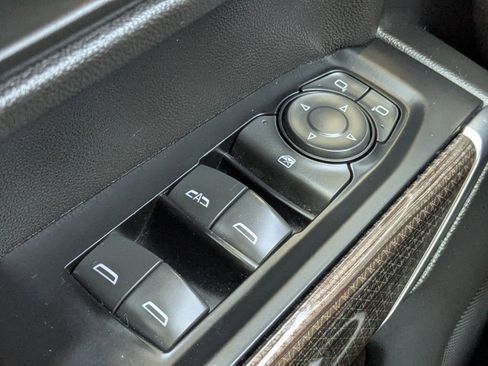 Used 2020 Chevrolet Silverado 1500 LT image 22