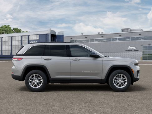 New 2026 Jeep Grand Cherokee Laredo X AWD/4WD image 12