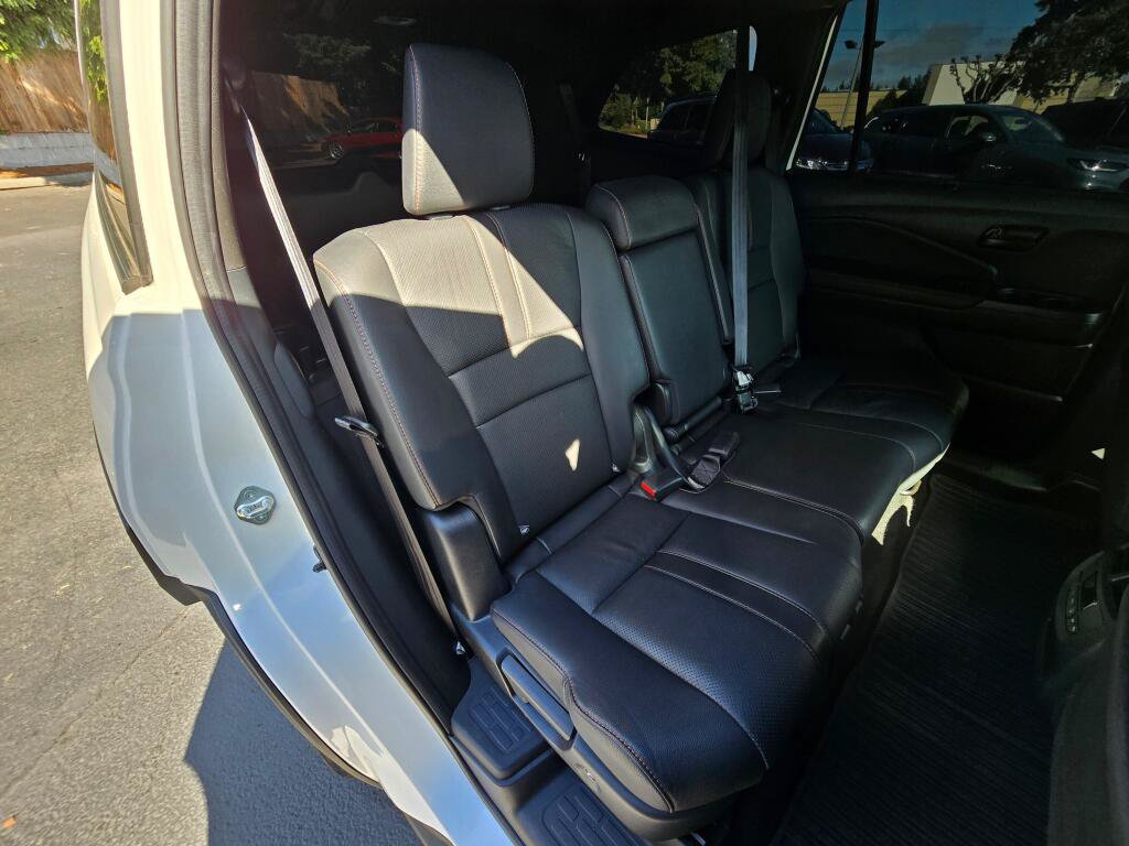 Used 2022 Honda Pilot TrailSport image 6
