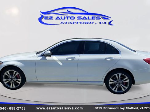 Used 2017 Mercedes-Benz C 300 4MATIC Sedan image 8