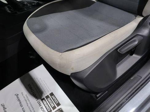 Used 2025 Volkswagen Taos S AWD/4WD image 12