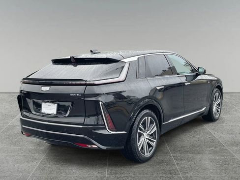 Certified 2023 Cadillac Lyriq Luxury image 5