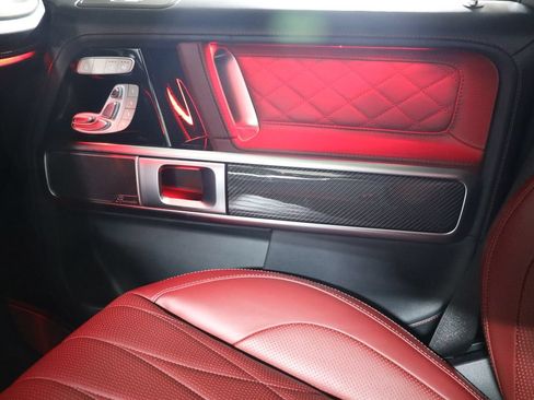 Used 2025 Mercedes-Benz G 63 AMG 4MATIC image 40