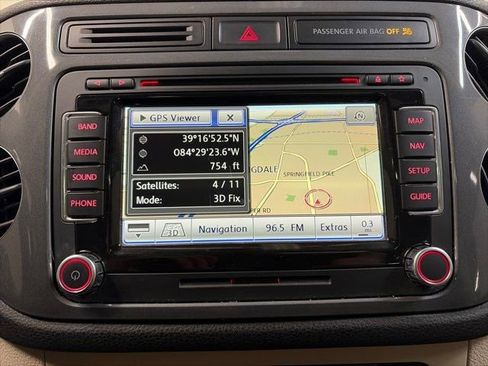 Used 2012 Volkswagen Tiguan SE image 27