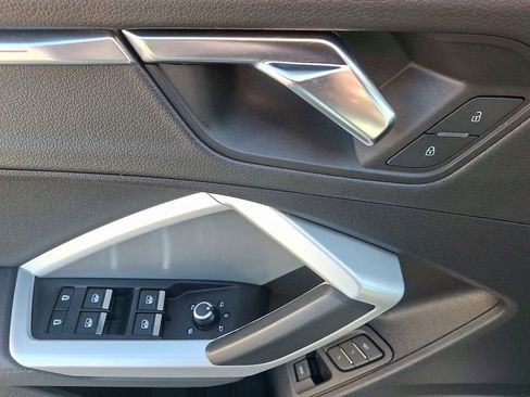 Used 2022 Audi Q3 2.0T Premium Plus w/ Premium Plus Package image 13