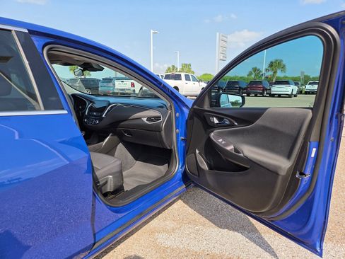 Used 2023 Chevrolet Malibu LS FWD image 18