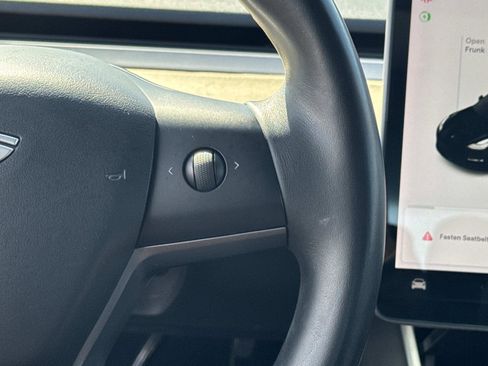 Used 2018 Tesla Model 3 Mid Range image 10