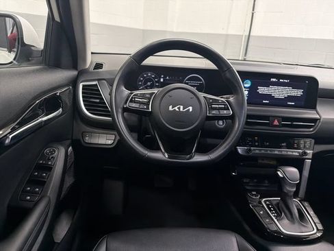Certified 2024 Kia Seltos SX AWD/4WD image 19