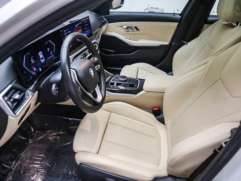 Used 2023 BMW 330i Sedan w/ Driving Assistance Package RWD image 18