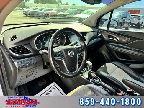Used 2019 Buick Encore Preferred AWD/4WD image 17