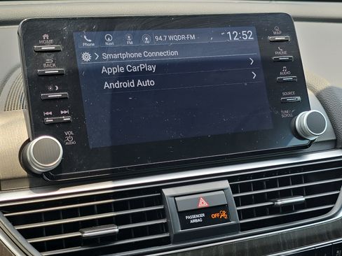 Used 2021 Honda Accord Touring image 20