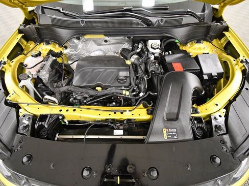 Used 2025 Chevrolet Trax ACTIV image 12